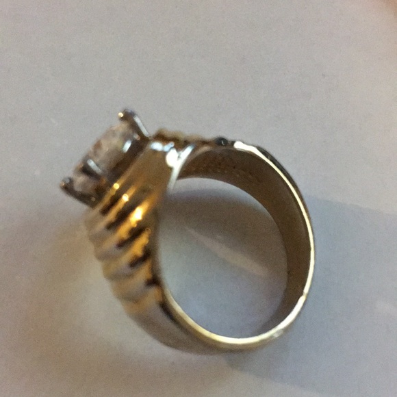 Vintage  diamond 14 KT GE ring size 4.5 - Picture 3 of 8